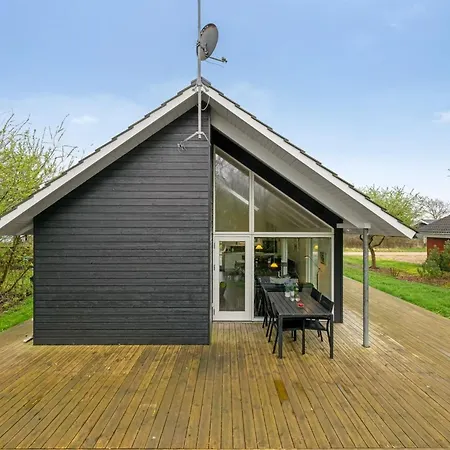 Ketilbiorn - 1-2km To The Fjord By Interhome *